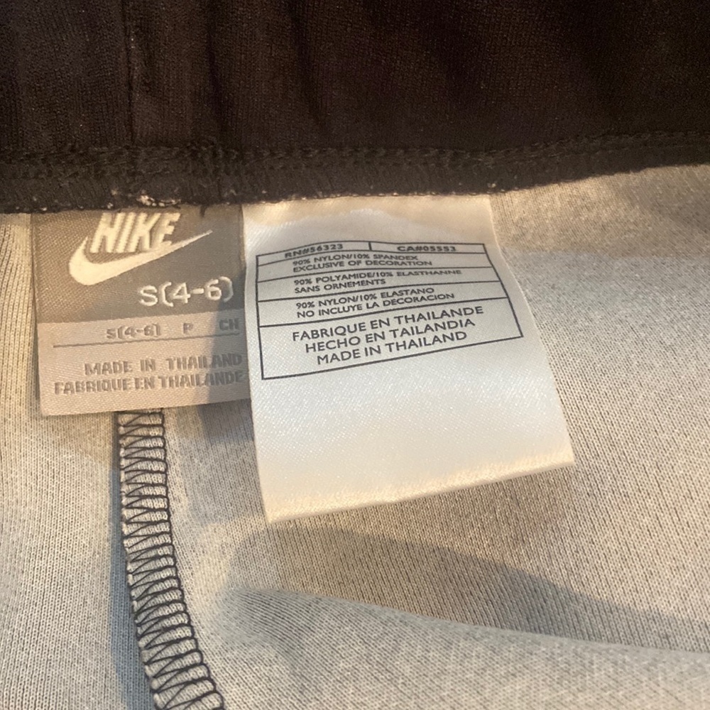 COPY - Nike  Yoga pants 💕 - Picture 7 of 8